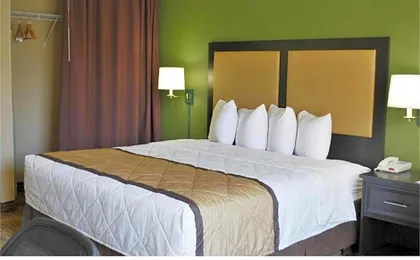 Motel 6 Suites Chicago Vernon Hills Lincolnshire IL