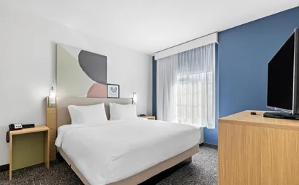 Spark by Hilton Redlands (H)