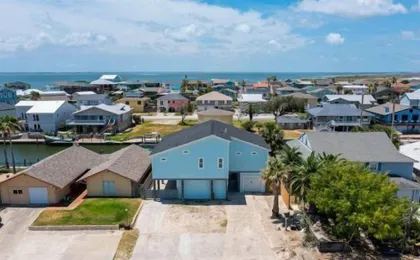 Coastal Paradise by Miss Kitty’s