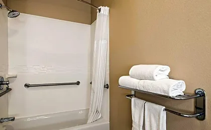 Best Western Plus Tulsa Inn & Suites