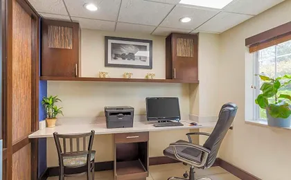 Best Western Plus Berkshire Hills Inn & Suites