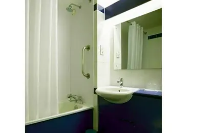 Travelodge Birmingham Central Broadway Plaza