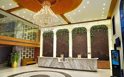 Balaji Palace Kashi