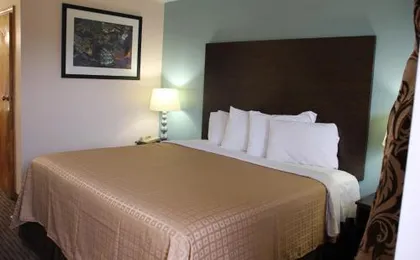Sterling Inn near IAG Airport