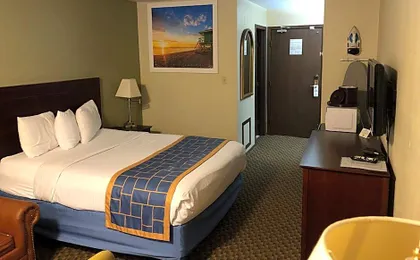 Days Inn & Suites by Wyndham Stevens Point