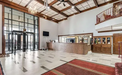 Econo Lodge Truman Inn