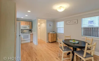 Perfect Cottage Downtown Great Patio!