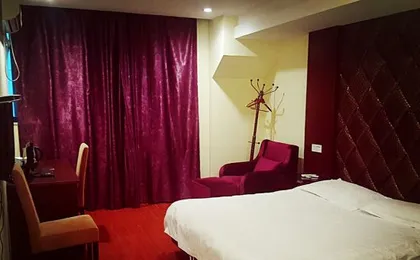 Huxishu Hotel (Shanghai Daning International Plaza Xizang North Road Subway Station)