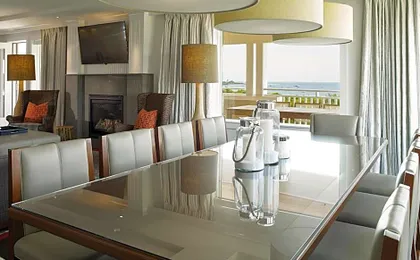 Inn By the Sea