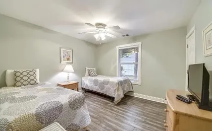 13 Sandpiper Street - 3 Br home by RedAwning