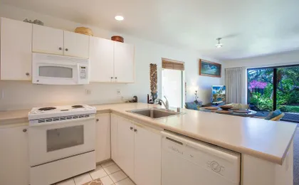 Maui Kamaole by Maui Condo And Home