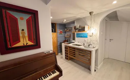 Arthome Acropolis
