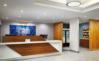 Holiday Inn Express and Suites Wheeling By IHG