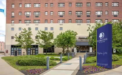 Doubletree by Hilton Hotel & Suites Pittsburgh Downtown