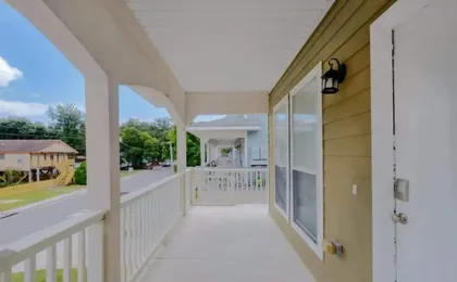 Cozy 2 Bed/1.5 Bath Duplex Just Blocks From Downtown Biloxi!