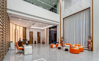 Guangzhou Liangfan Holiday Hotel (Jiangxia Metro Station, Design Capital Branch)