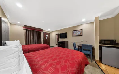 Econo Lodge Inn & Suites Escondido Downtown