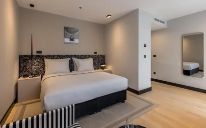 Cora Hotel