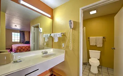 Heights Inn by Townhouse Harker Heights/Killeen
