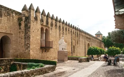 La Casa de la Muralla