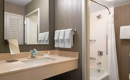 Courtyard by Marriott Las Vegas Convention Center