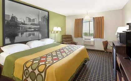 Super 8 by Wyndham Norfolk