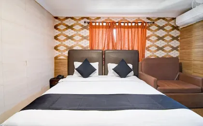 Raj Palace- by Brill Rooms