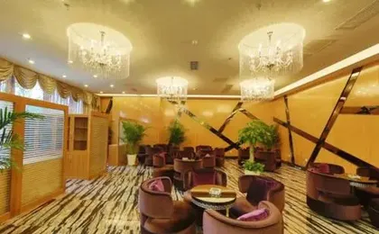 Eiffel Hotel