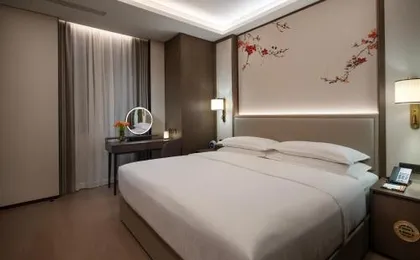 Yuexiu Hotel Guangzhou, Curio Collection by Hilton - Free Shuttle Bus to Canton Fair Complex During Canton Fair Period and Oversea Buyers Registration Services