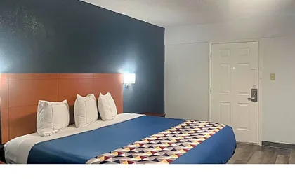 Studio 6 Suites - Hot Springs, AR