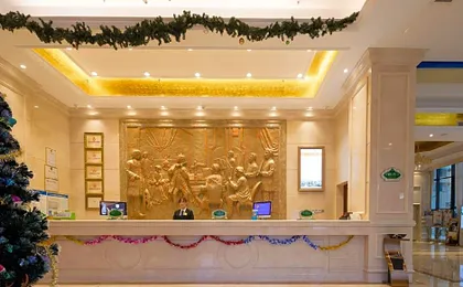 Vienna Hotel Shenzhen Longgang Xinsheng Metro Station