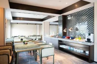 Yuezhi Hotel - Guangzhou Yuexiu Park Subway Station Branch