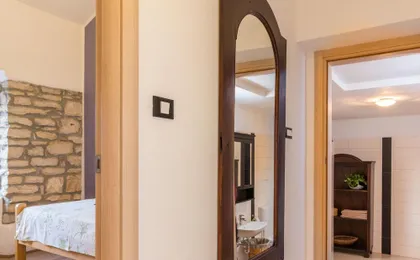 Apartment with Private Pool in Pula