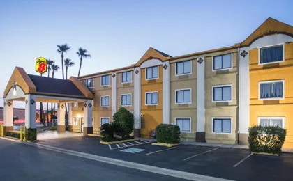 Super 8 by Wyndham Harlingen Tx