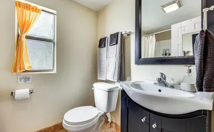 Nurse-ready Guesthouse 3 Mi to Dtwn Jacksonville!