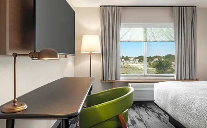 Fairfield Inn & Suites by Marriott Milwaukee West