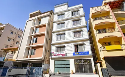 FabHotel Royal Wood Premier -Nr Domlur