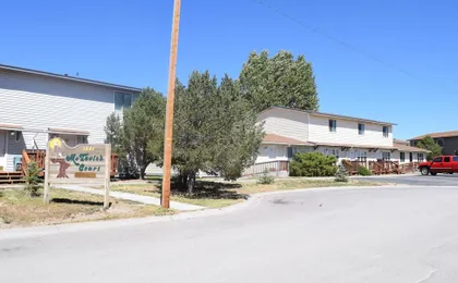 Mactavish Court Townhomes