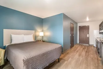 WoodSpring Suites Colorado Springs North - Air Force Academy