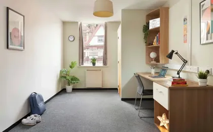 Student Only Transom House