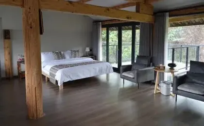 Baisha Qichi Mountain House