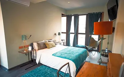 Hotel Lincoln Lounge