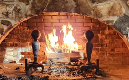 Lily Creek Lodge