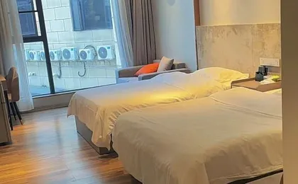 Urban Apartment Hotel (Guangzhou Panyu Government Center Riverside Subway Station Branch)