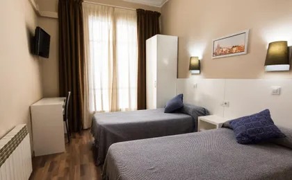 Hostal Lesseps
