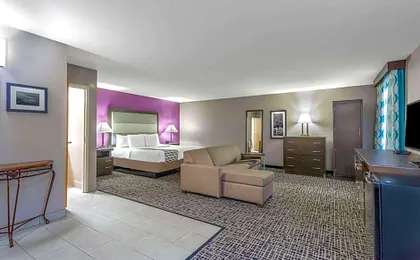 La Quinta Inn & Suites by Wyndham Radford