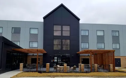 Country Inn & Suites by Radisson, Lawrence, KS