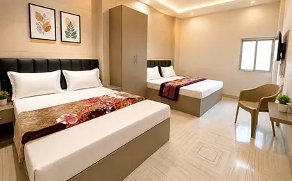 Goroomgo Shivashram Guest House Varanasi - Near Dashashwamedh Ghat