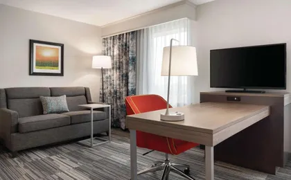 Hampton Inn Champaign Southwest (H)