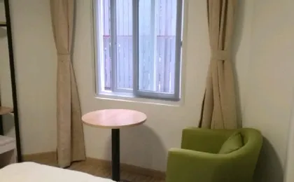 100 Inn Liangpin Hotel (Shanghai Deping Road Subway Station)